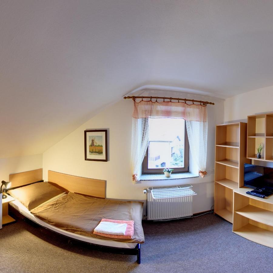 Penzion U Lesa Ceske Budejovice Extérieur photo